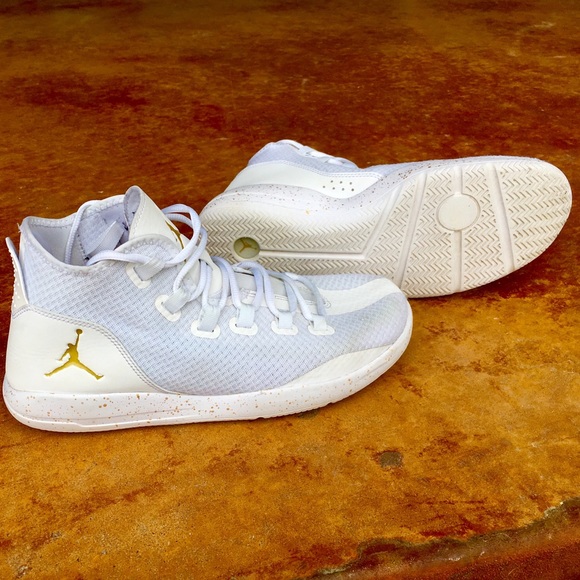 jordan reveal white and gold